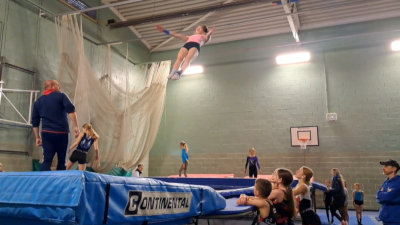 Olympic Coach Works With Okehampton Flyers Gymnasts